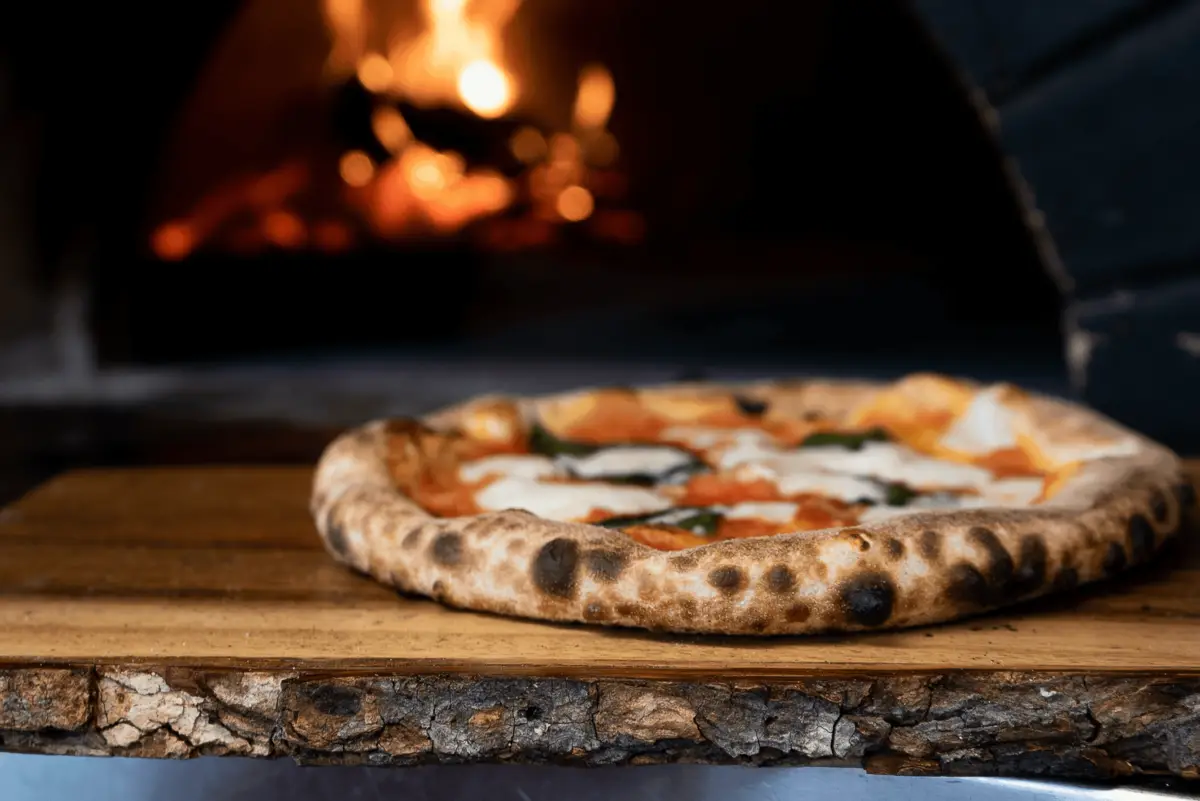 Pizza och pizzaungnen